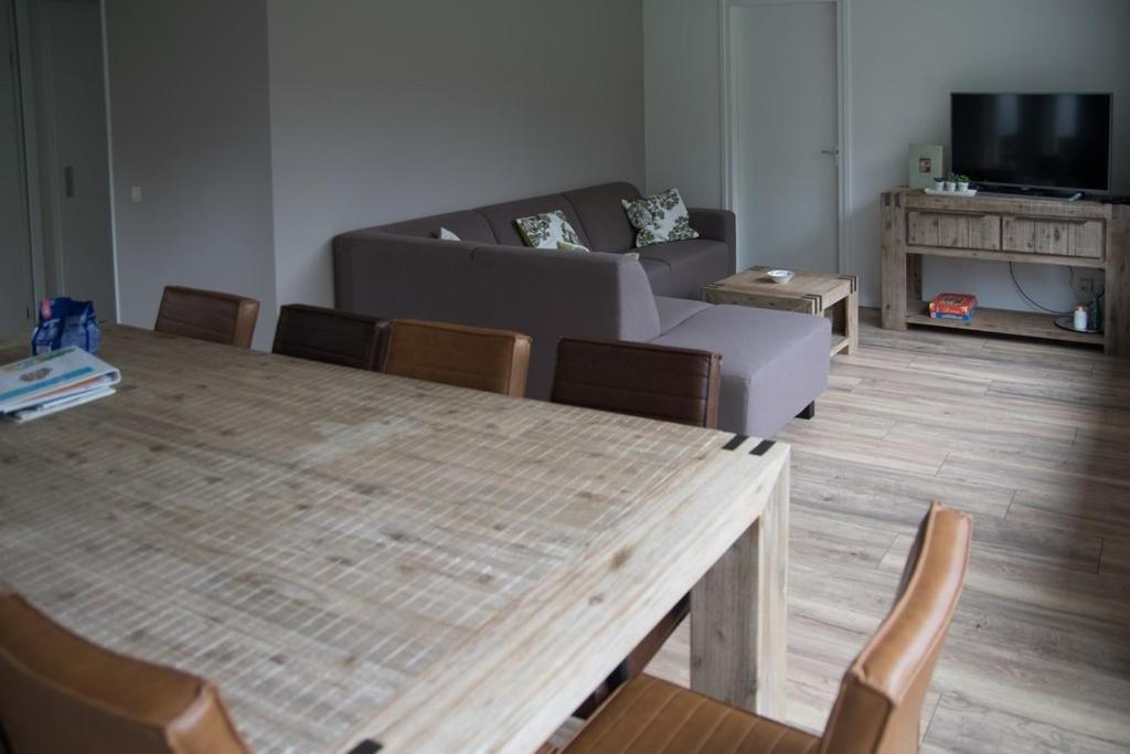 Groepsaccommodatie Kom In De Bedstee Sprookje Winterswijk Exterior foto